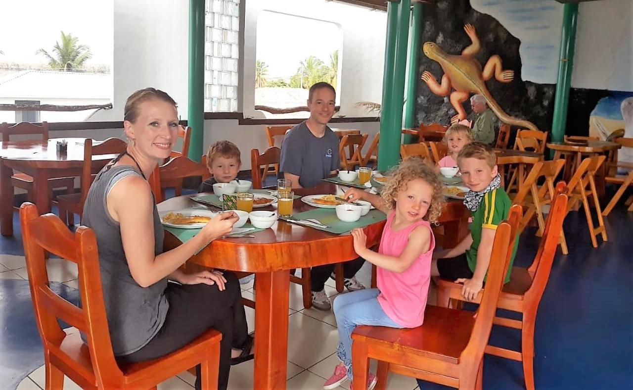 Hotel Coloma Galapagos Puerto Ayora  Kültér fotó